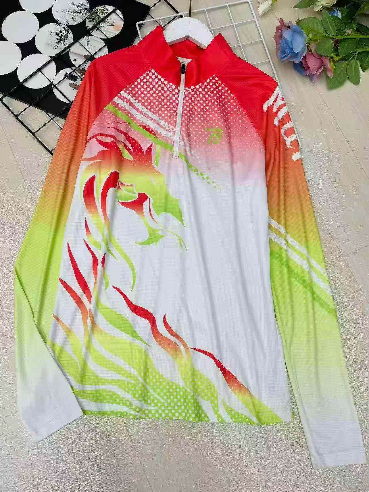 657 Pcs Sports Long Sleeve T-Shirts Clearance - Image 1
