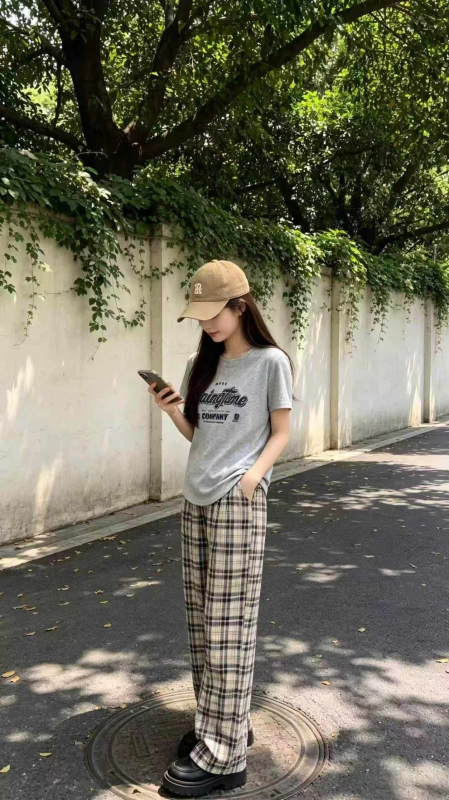 ۲۱۸۸ عدد تی‌شرت زنانه آستین کوتاه پنبه‌ای مدل باریک کروپ - Image 1