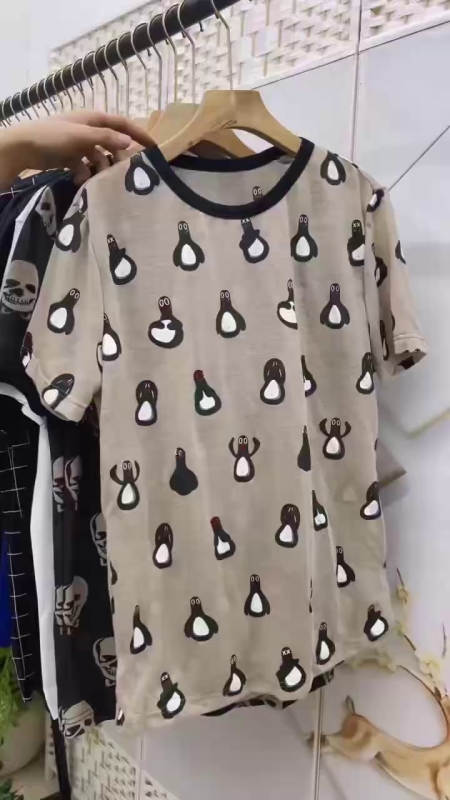 Pembersihan Stok Kaos Lengan Pendek Pria, Jumlah: 609 Pcs - Image 1