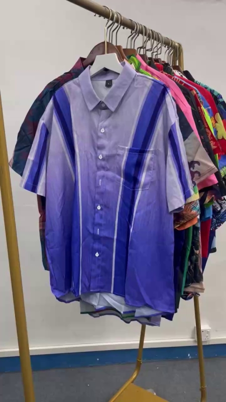 3000 Pcs Large Size Printed Short Sleeve Shirts - Image 1