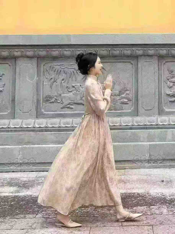 Liquidation : Nouvelle robe ample de style rétro chinois, environ 500 pièces - Image 1