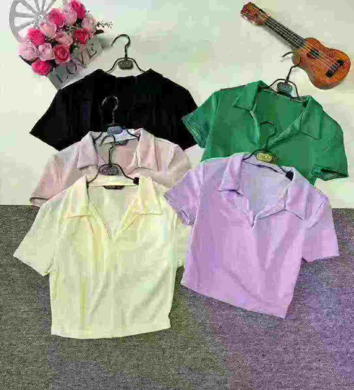 2000 Keping Pukal Campuran Kecil T-Serf Lengan Pendek Cropped Fesyen Wanita Seksi Berkolar Polo - Image 1