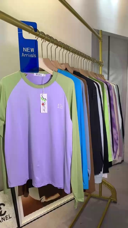 About 1450 Pieces Casual Printed Loose Long Sleeve Tops - Image 1