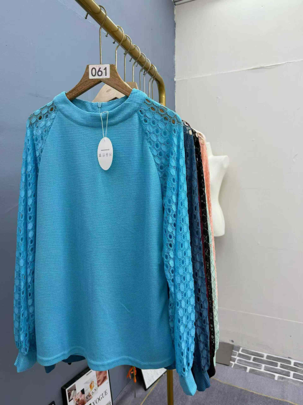 Nowy damski T-shirt jesienno-zimowy z okrągłym dekoltem, wstawką z koronki i długimi rękawami, 550 sztuk - Image 1