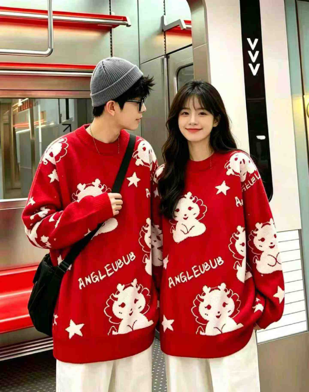 เสื้อสเวตเตอร์พูลโอเวอร์ทรงหลวมลายการ์ตูนจาการ์ด สวมใส่ได้ทั้งชายและหญิง สำหรับฤดูใบไม้ร่วงและฤดูหนาว สต็อกจำนวน 2770 ชิ้น - Image 1