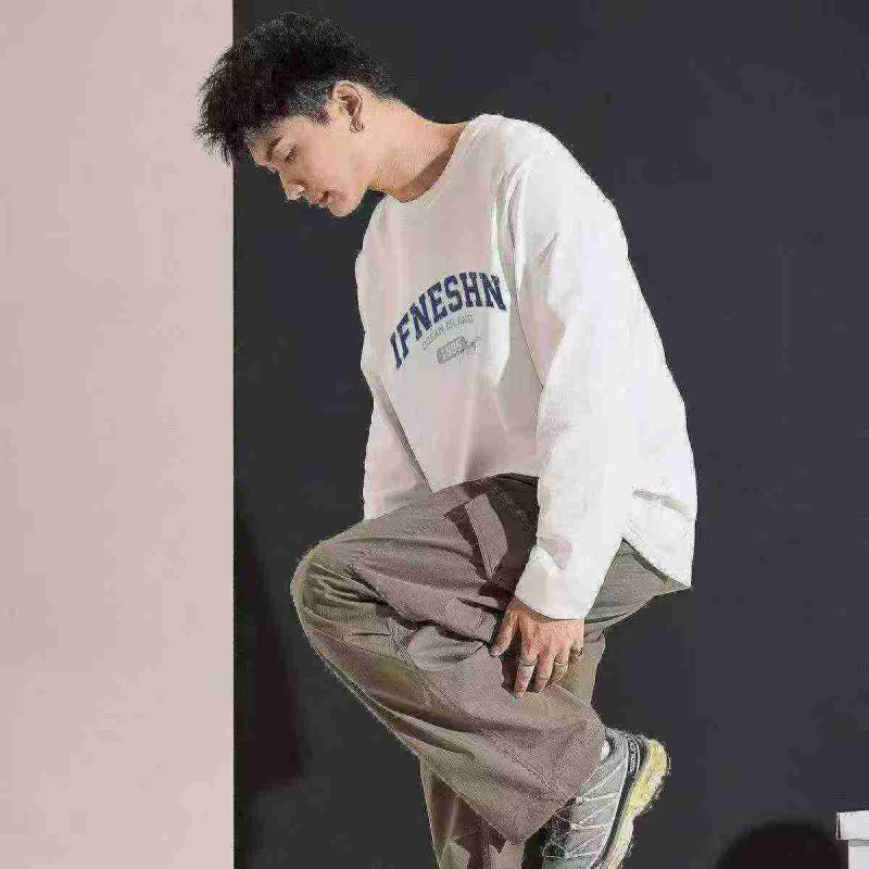 Long Sleeve Oversized T-shirts 4000 PCS - Image 1