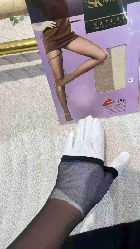 About 2100 Pcs Women's Ultra-thin Pantyhose - Image 1