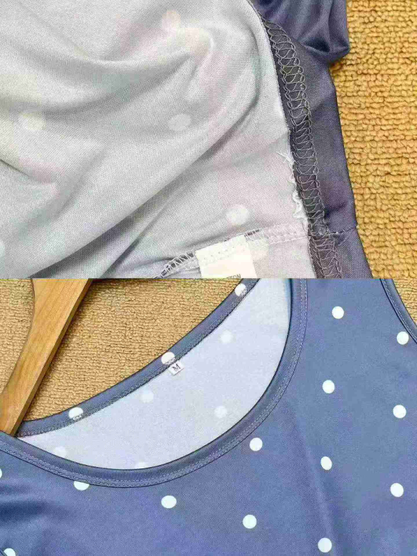 Environ 170 pièces de robes débardeurs sans manches à pois pour tailles grandes - Image 1