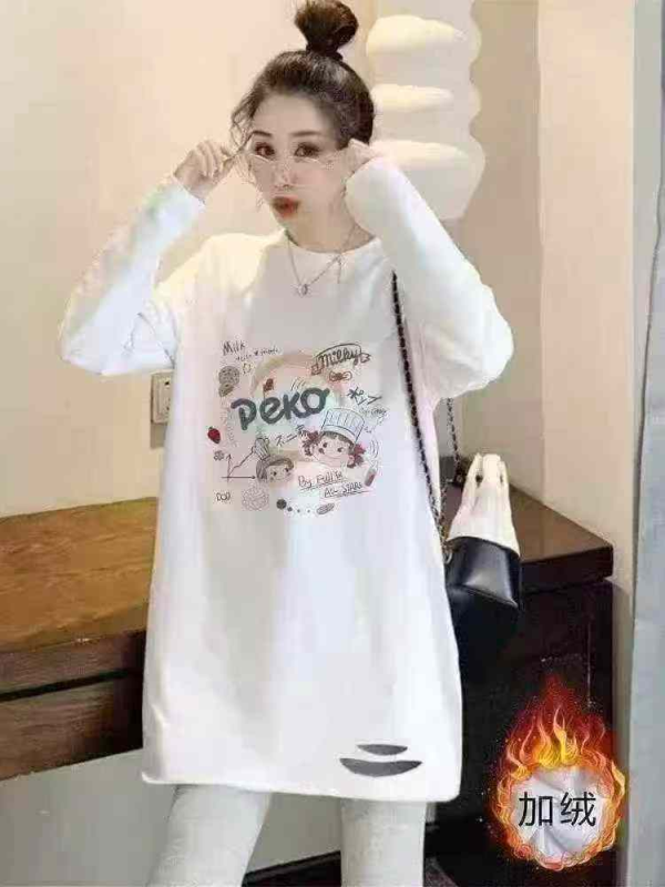 Women's 2 Styles Dralon Long Sleeve Base T-shirt, About 850 Pieces Stock Wholesale - Image 1