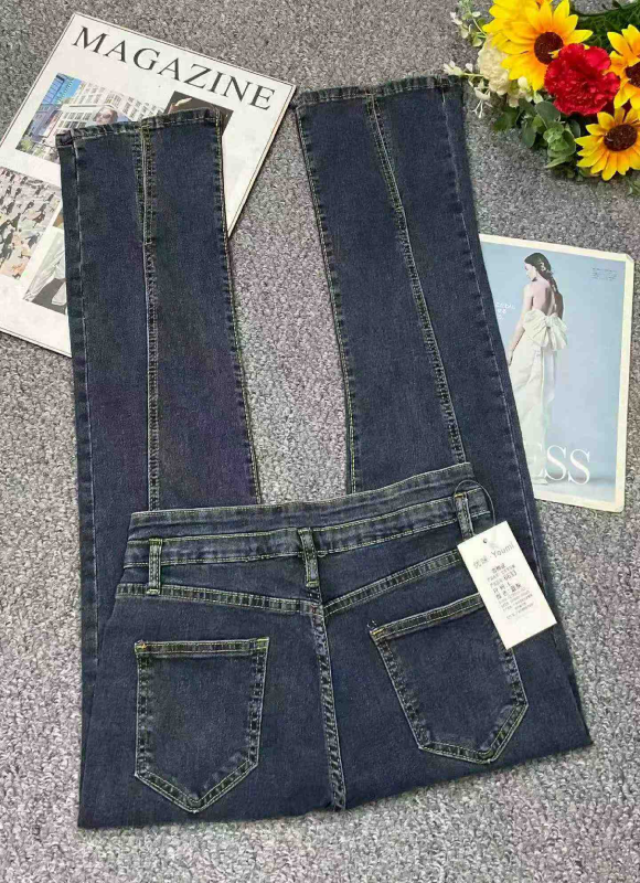 New Spring Summer Vintage Split High Waist Flared Jeans, About 320 Pcs - Image 1