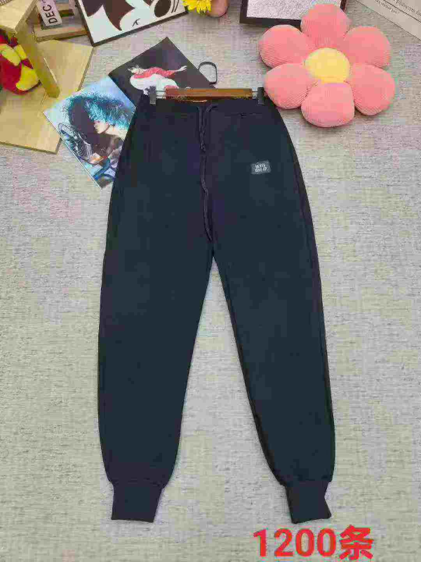 Men's Heavy Weight Sweatpants 1000 Pieces - Image 1