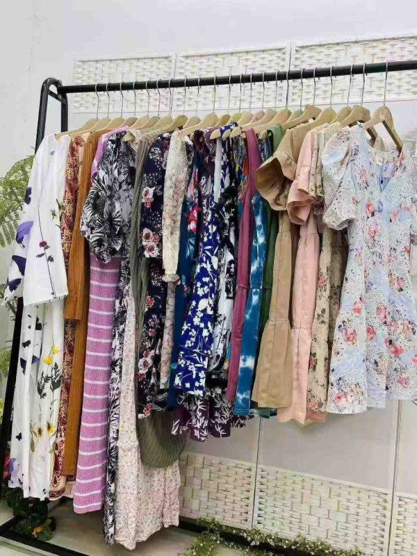 Foreign Trade Dresses Clearance, Total 296 Pieces - Image 1