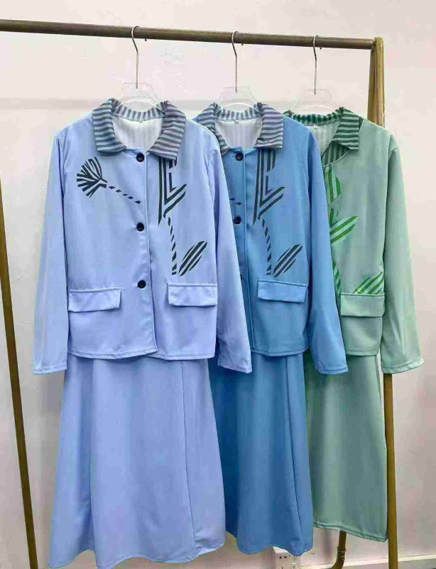 Set Gaun Dua Helai Berjalur Kasual 561 Set - Image 1