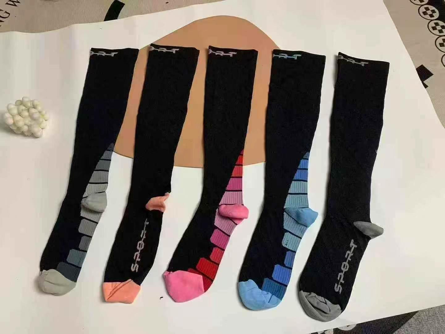3150 Pairs Adult High Elastic Long Sports Socks - Image 6