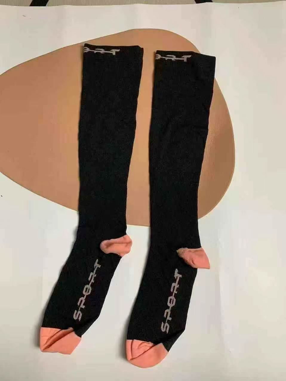 3150 Pairs Adult High Elastic Long Sports Socks - Image 8