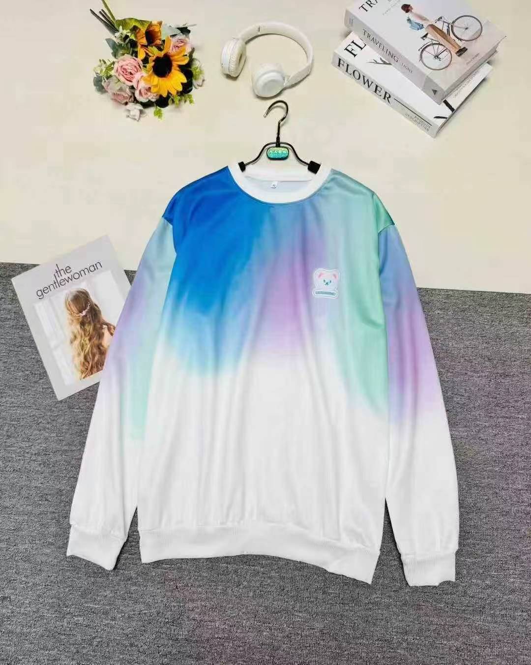 Fashion Casual Gradient Bear Print Crew Neck Sweatshirt, 2 Colors, S-3XL, 350 Pieces - Image 4