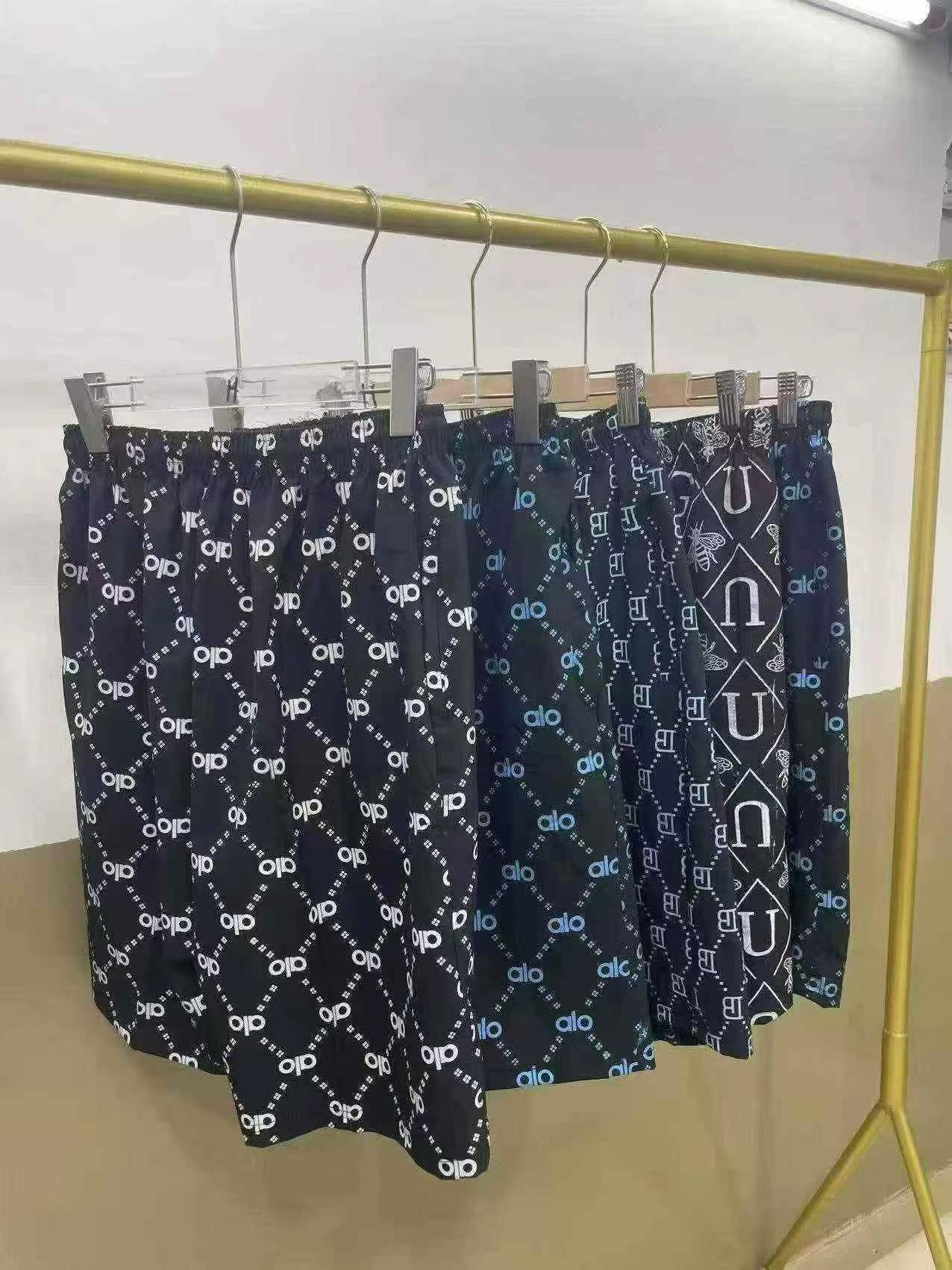 4000 Pcs Men's 2026 Summer New Full Printed Loose Cotton Casual Shorts - Image 2