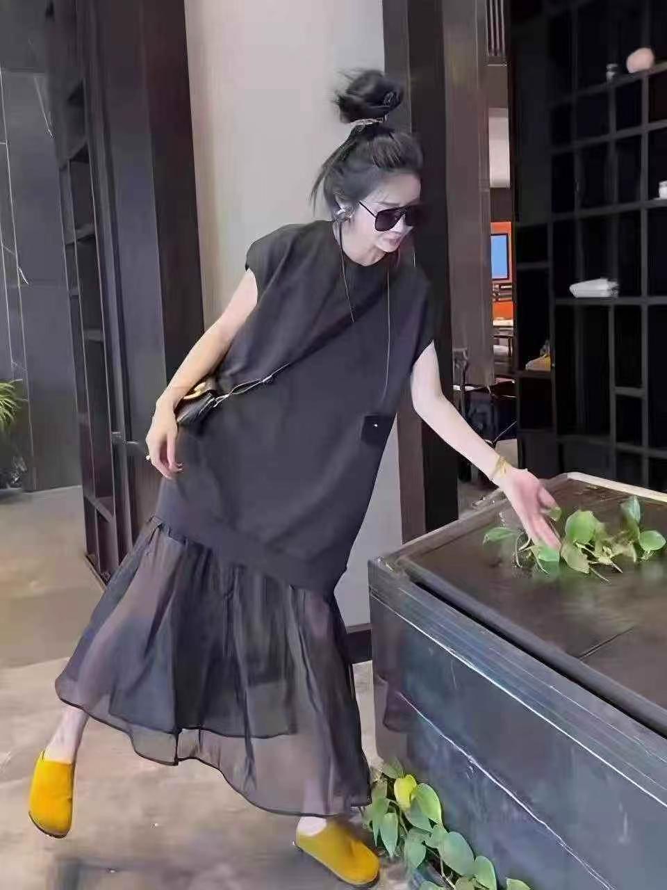 Gaun Panjang Gaya Korea untuk Komuter Lengan Pendek Perpaduan Bahan Jaring Potongan Longgar Model Palsu Dua-dalam-Satu, 369 Potong, 2 Warna, Ukuran S-XL - Image 2