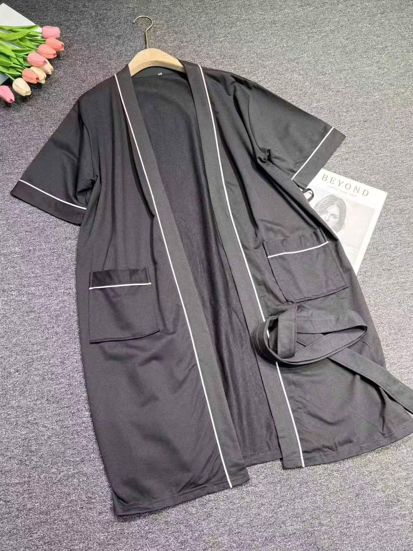Unisex Short Sleeve Mid-length Water Absorbent Bath Robe, About 550 Pieces - Image 5