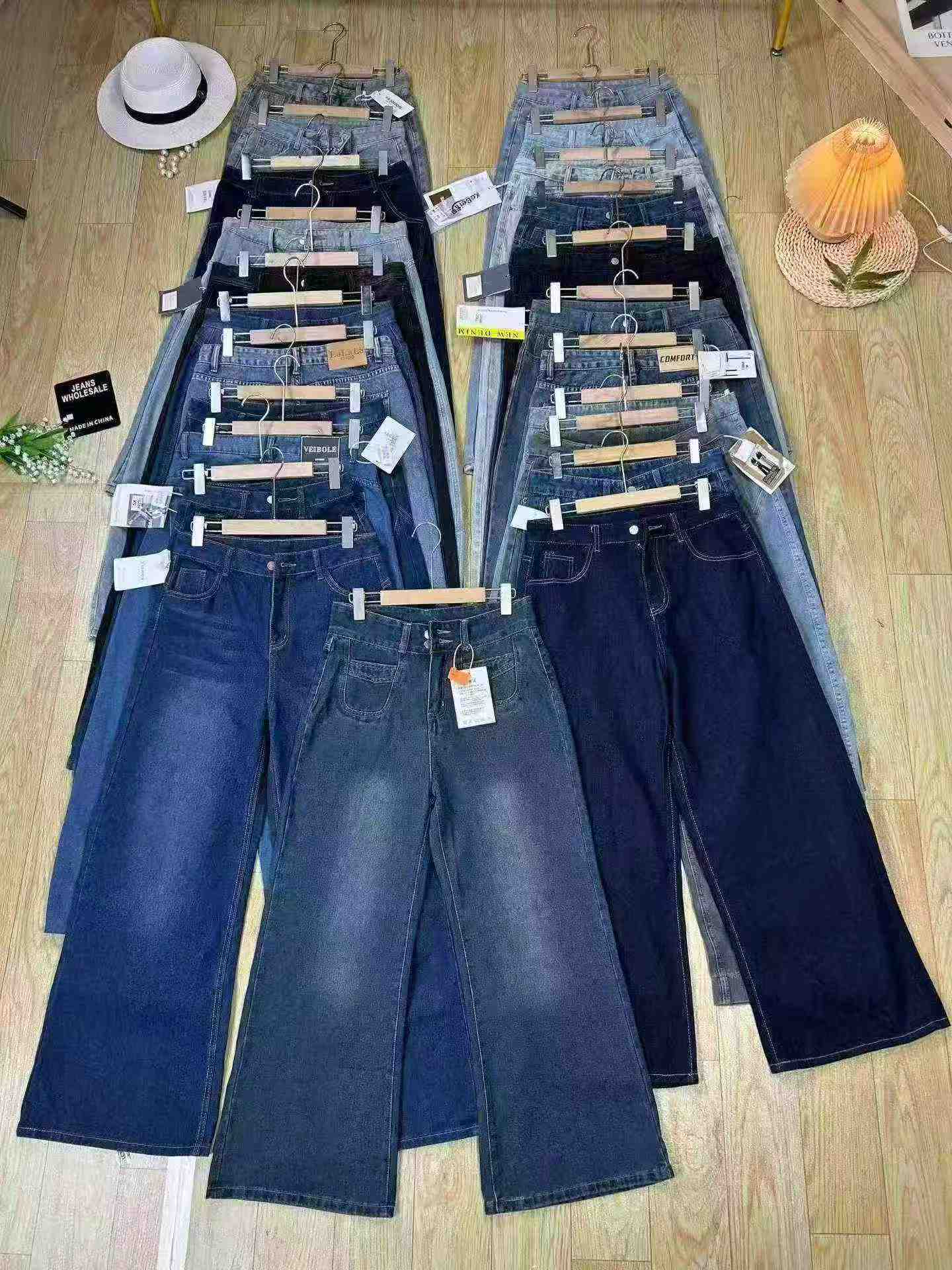 Bán sỉ 1500 chiếc quần jeans ống rộng nữ hỗn hợp - Image 4