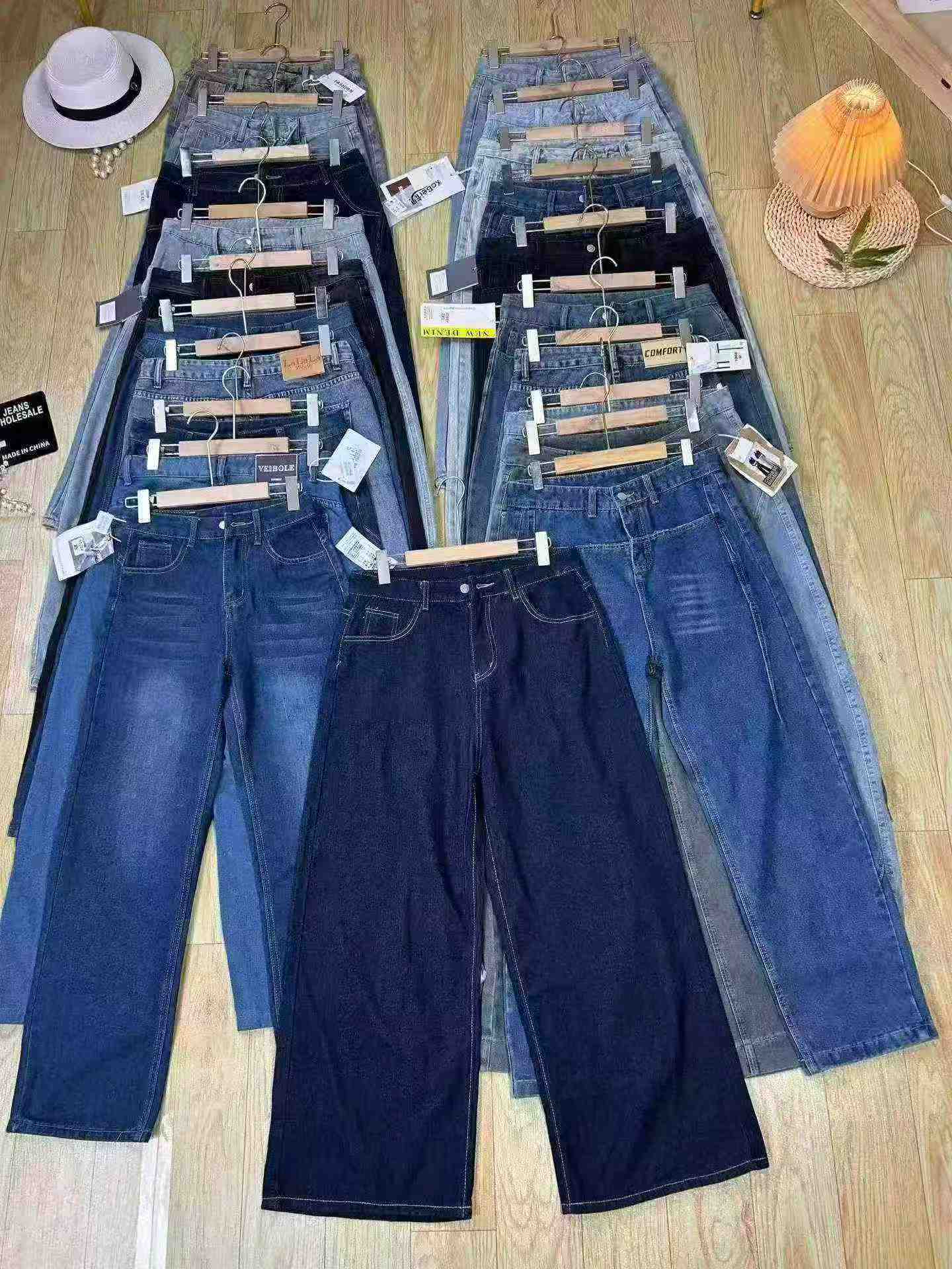 Bán sỉ 1500 chiếc quần jeans ống rộng nữ hỗn hợp - Image 6