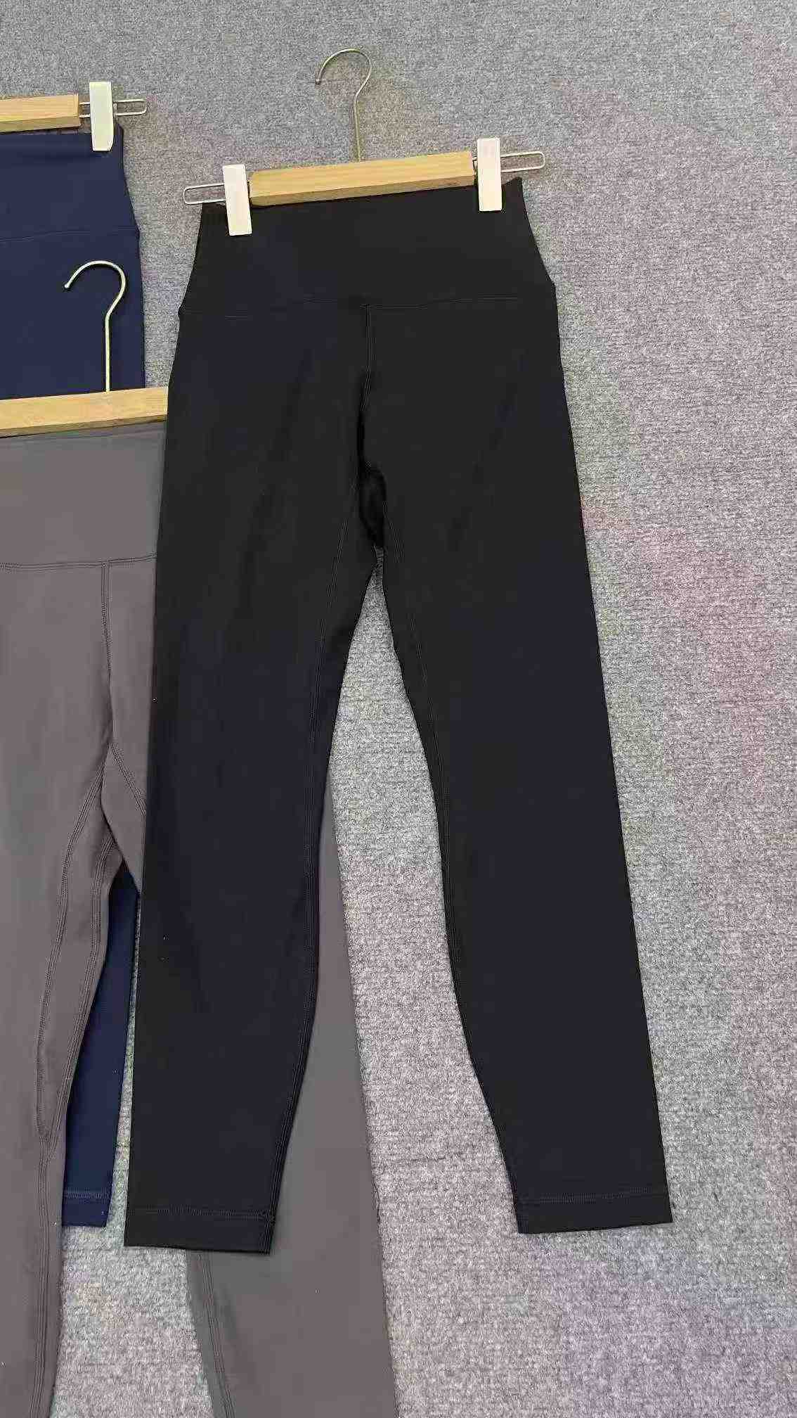10500 PCS Same Brand Nylon Yoga Sports Pants - Image 2