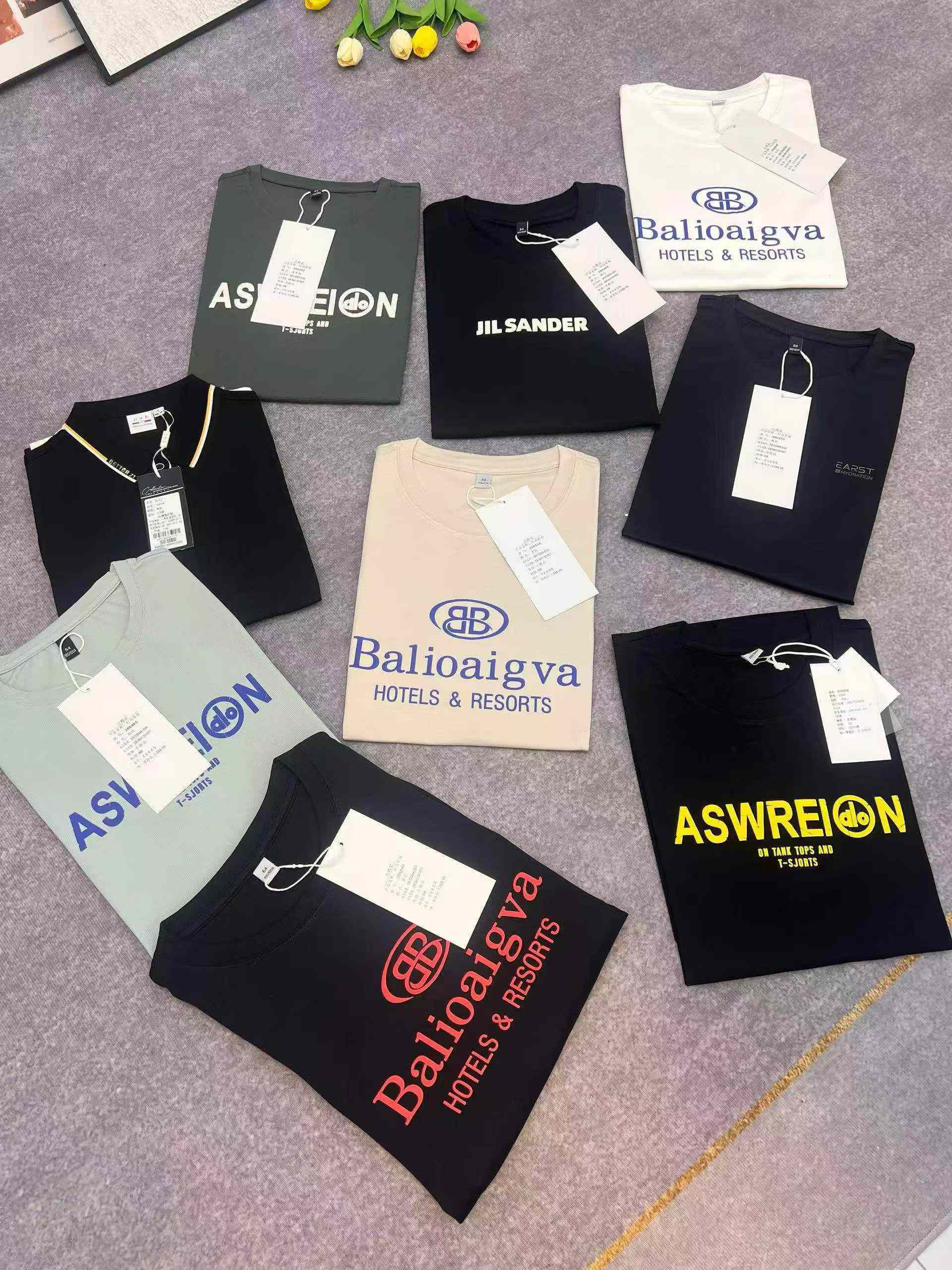 Approx 318 Pieces Trendy Men's Short Sleeve T-Shirts - Image 2