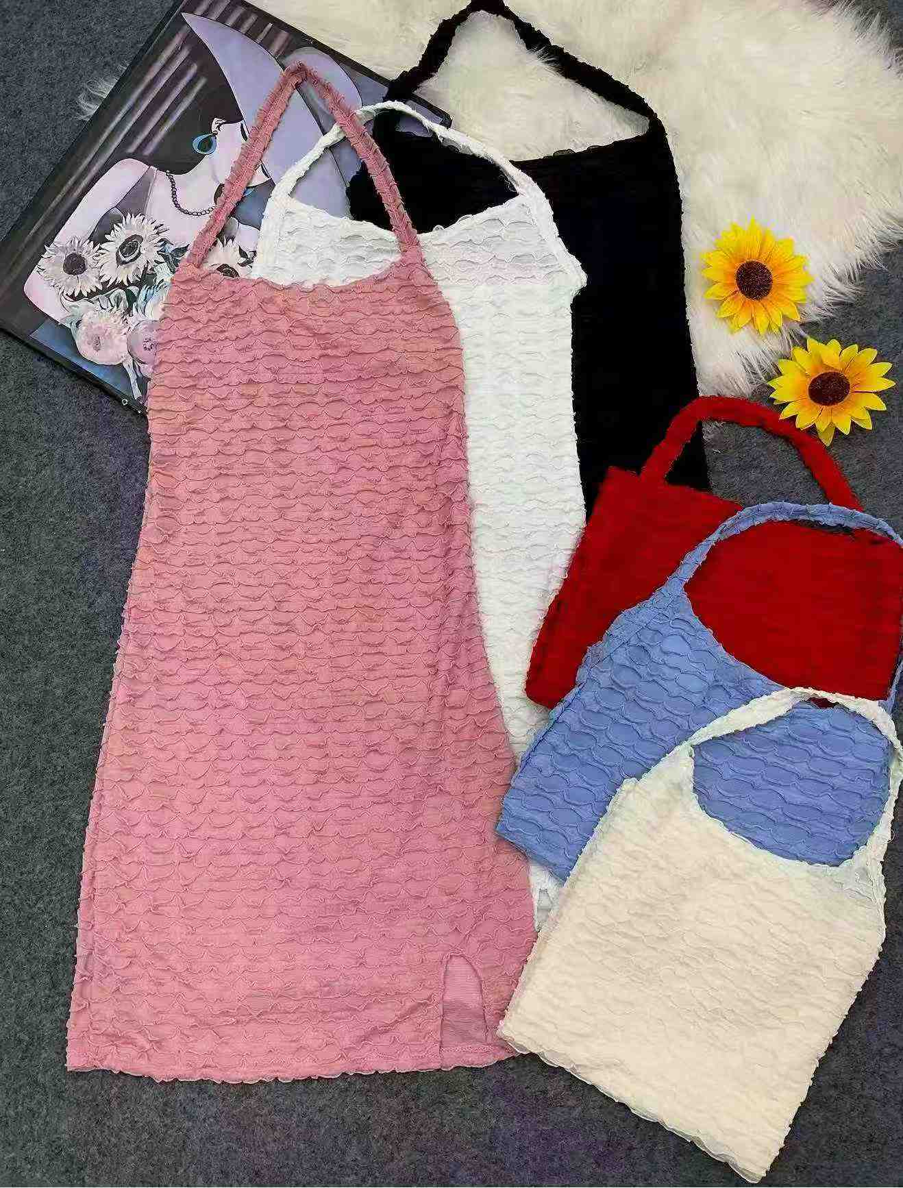 Nouvelle robe d'été sexy moulante à col licou et dos nu, 1433 pièces en gros - Image 2