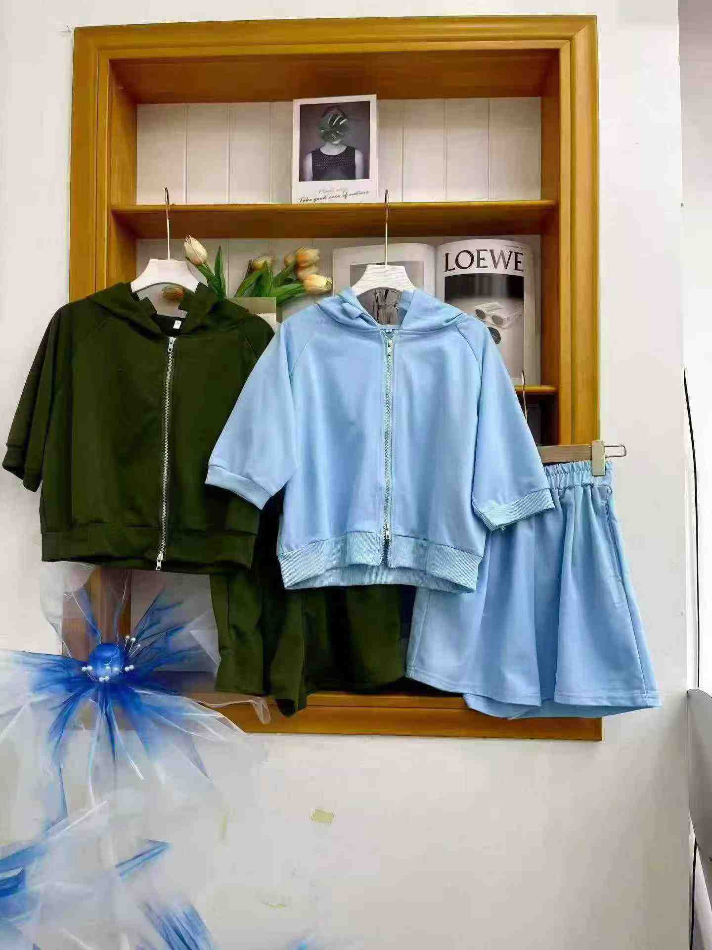 Nouvel ensemble estival de style Salt : veste à capuche zippée et short, environ 250 ensembles - Image 6