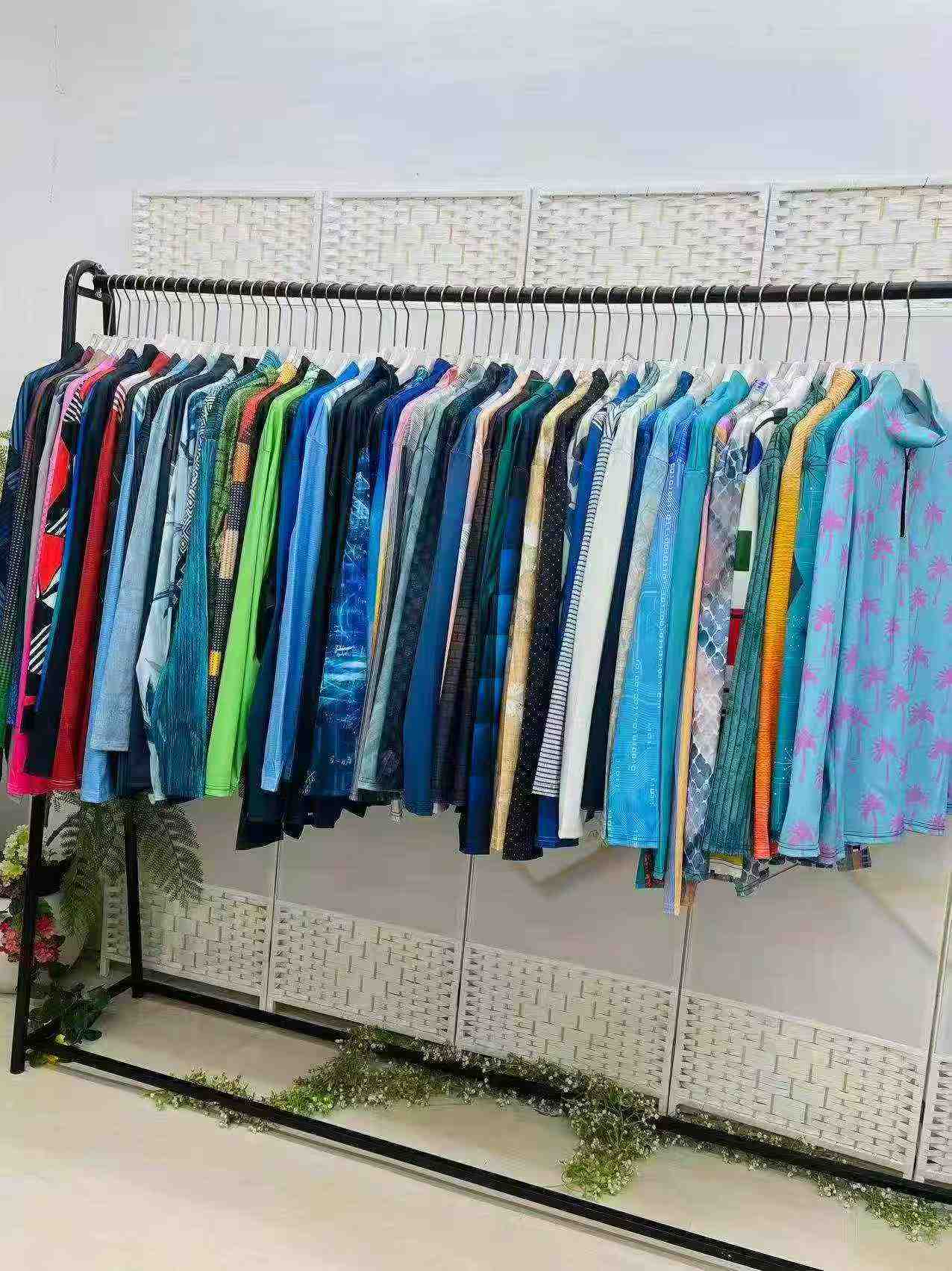 Kaos Polo Lengan Panjang Elastisitas Tinggi Merek Dagang Luar Negeri, Total 2334 Potong - Image 5