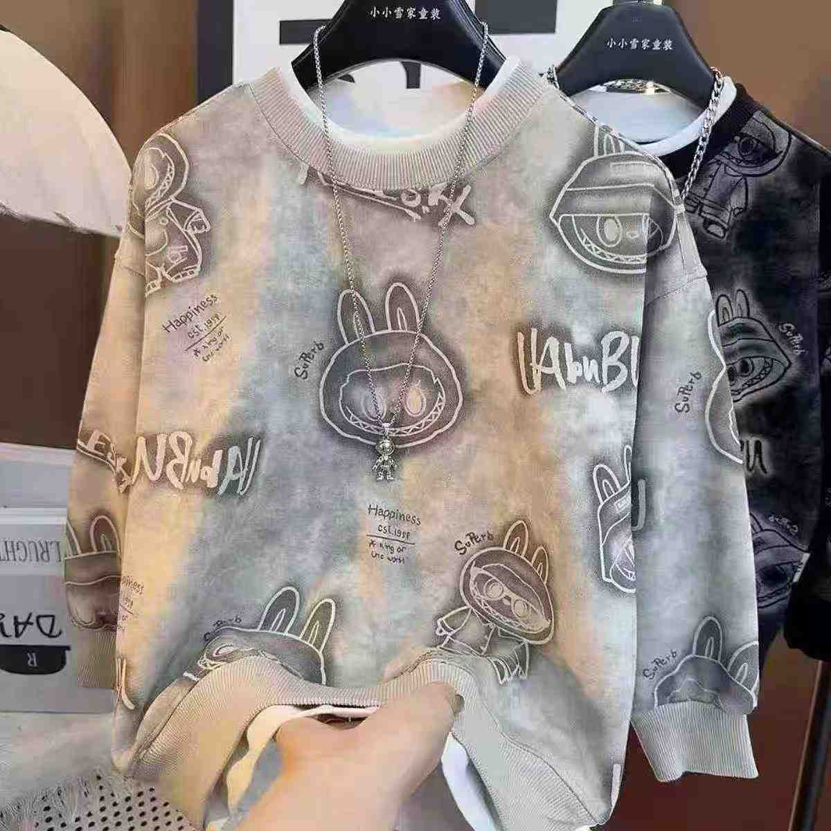 Environ 670 pièces Sweat à col ras du cou faux deux-pièces Labubu de haute qualité pour grands enfants, adapté au printemps et à l'automne - Image 6