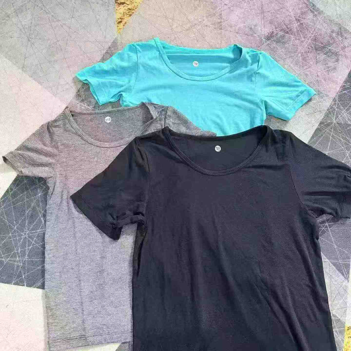5192 Pièces T-shirts pour enfants Uniqlo, étiquette coupée, emballage individuel, haute élasticité confortable, déstockage en gros - Image 2
