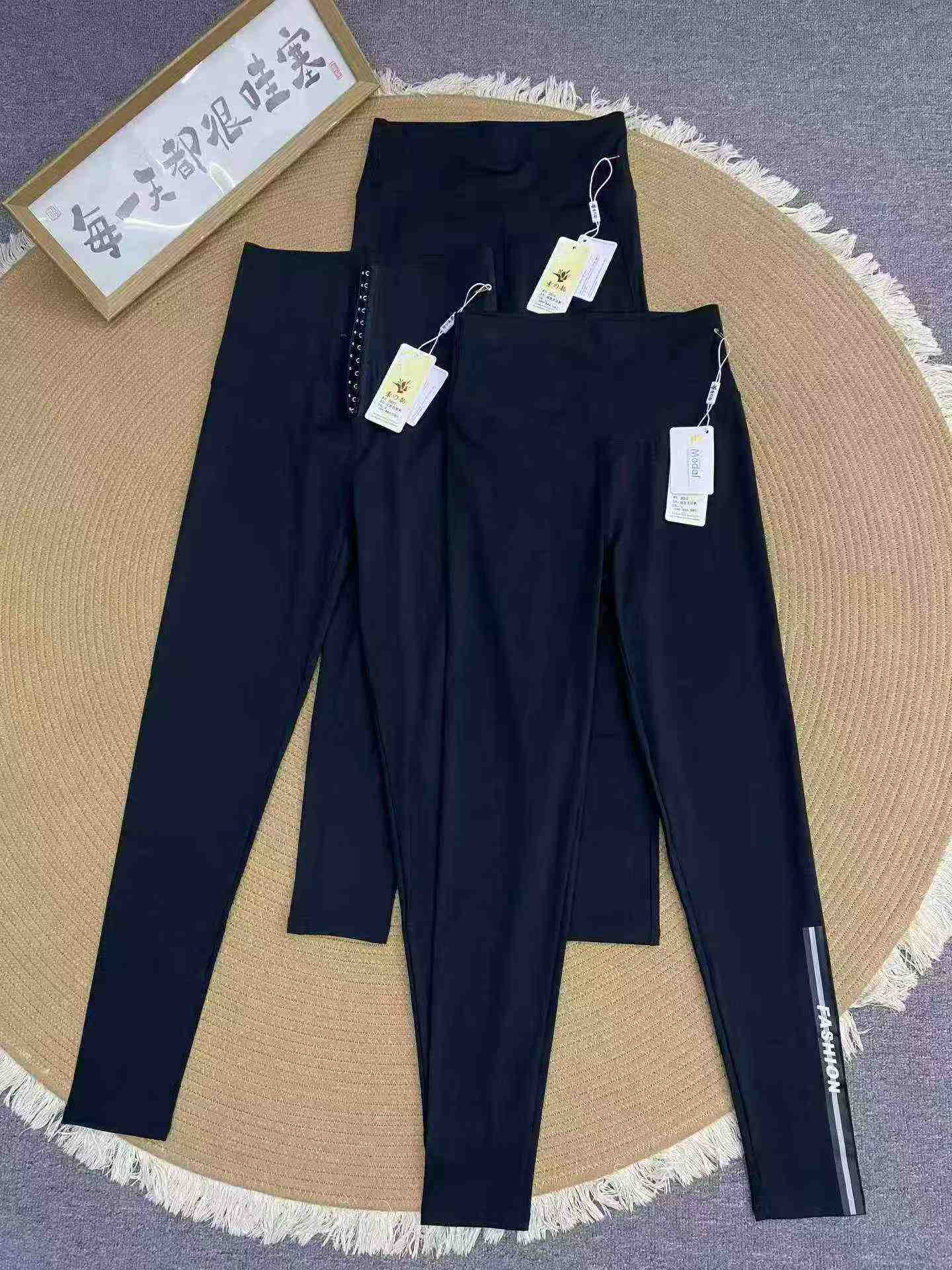 ۲۴۹ عدد لگینگ یوگای فیتنس نایلونی - Image 3