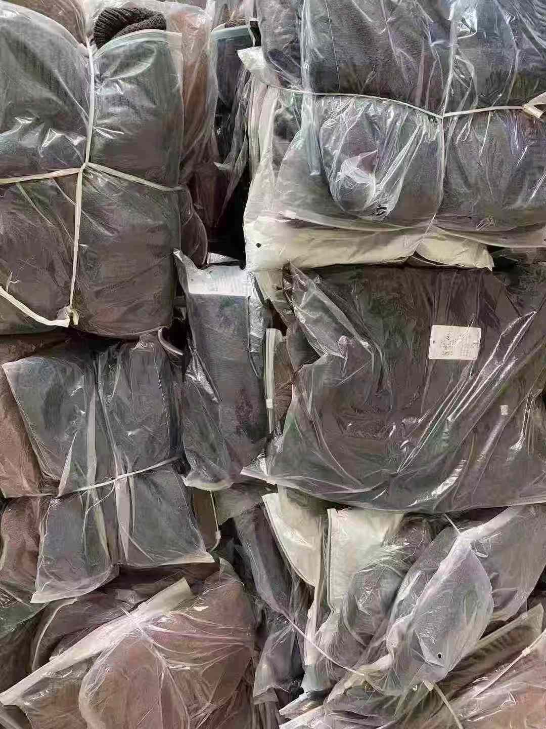 Takriban vipande 450 vesti za sweta za wanaume za ubora wa juu za msimu wa masika na vuli, zisizo kaza na zenye ukubwa mkubwa - Image 9