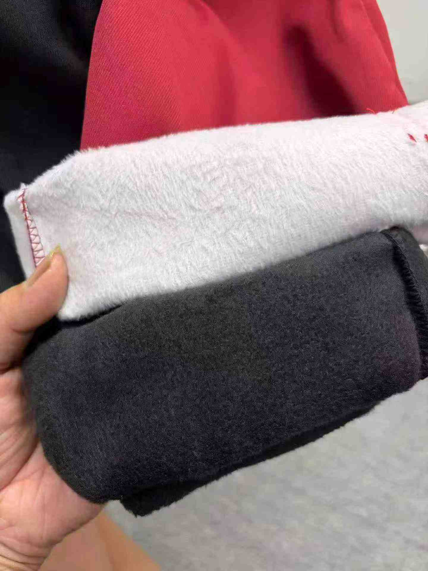 Environ 260 pièces de pantalons cargo unisexes à jambe large de style street américain de haute qualité - Image 9