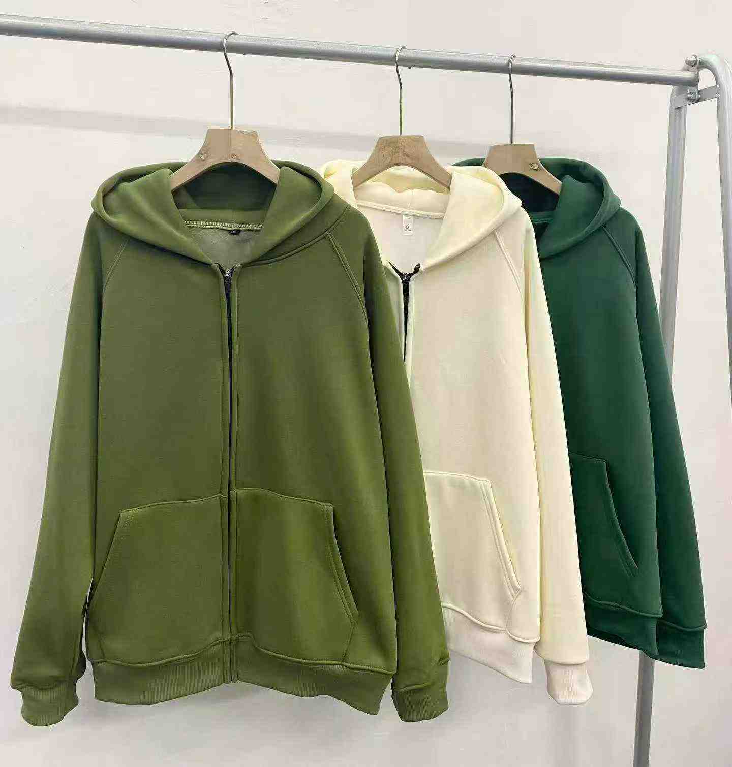 Jaqueta com capuz e fecho de zíper de estilo americano, forrada de fleece de algodão, 286 peças - Image 3