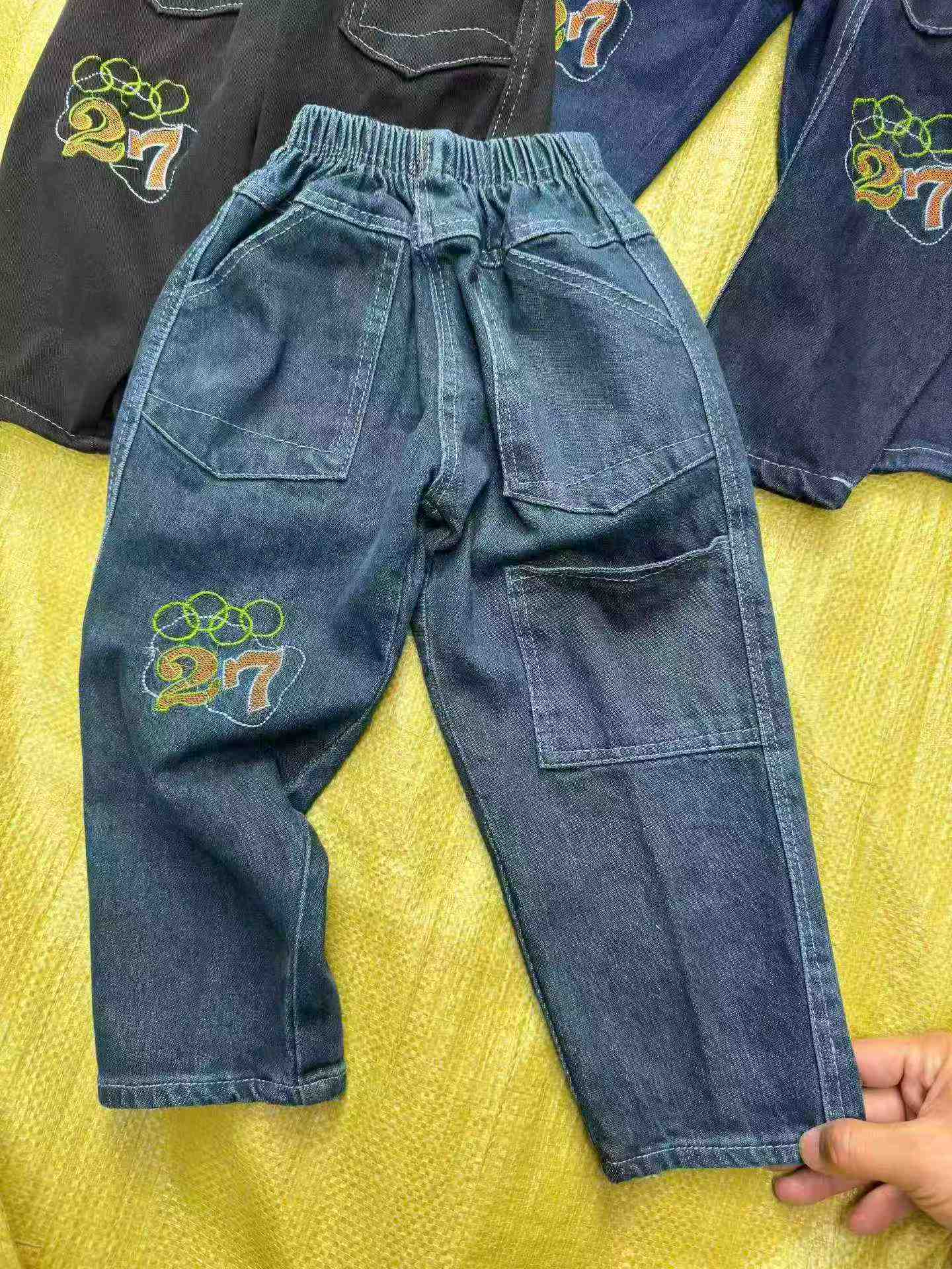 12000 Buah Celana Jeans Denim Lurus Longgar Berbordir Anak Musim Gugur - Image 2
