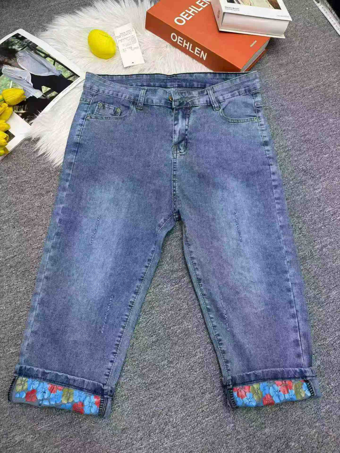 Nuevos jeans de mezclilla recortados de talla grande de tendencia 2026, liquidación a granel de 226 piezas - Image 3