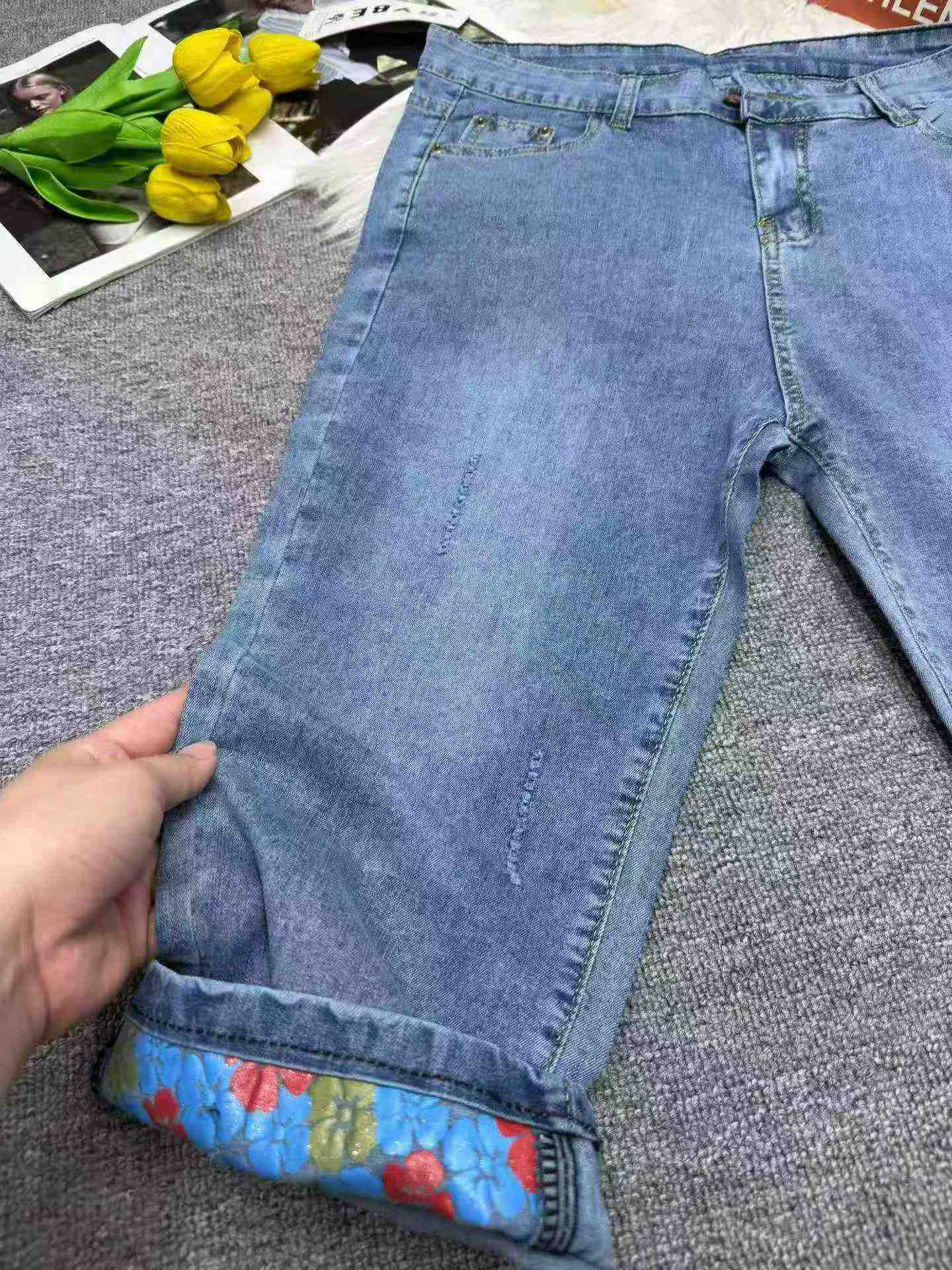 Nuevos jeans de mezclilla recortados de talla grande de tendencia 2026, liquidación a granel de 226 piezas - Image 8