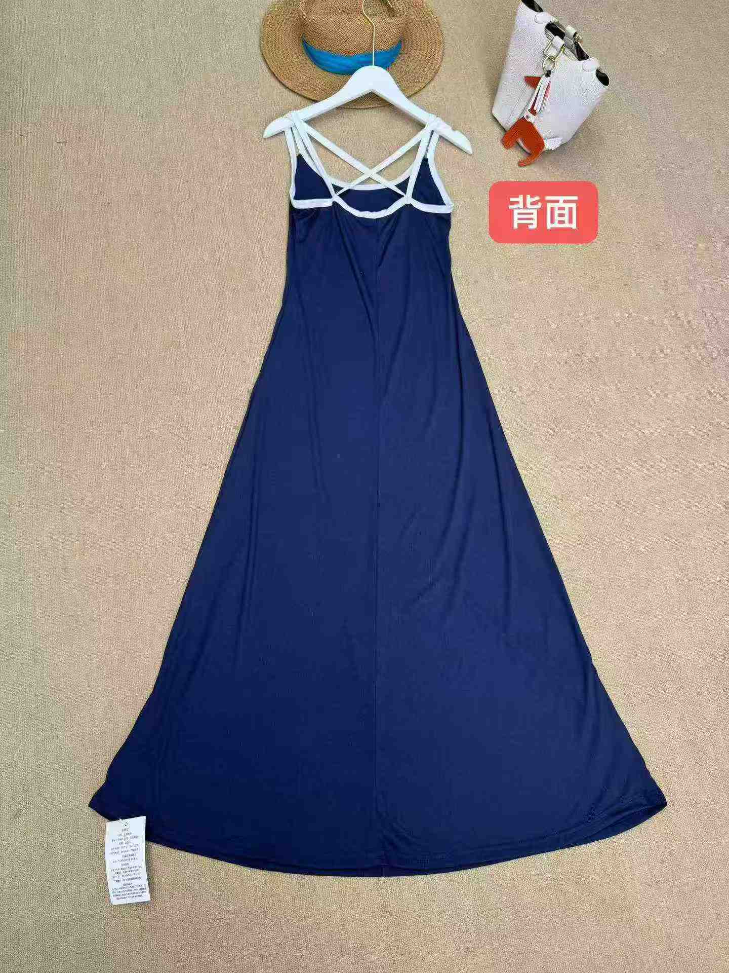 312 pièces Robe à bretelles dos nu sexy de style street américain pour vacances - Image 4