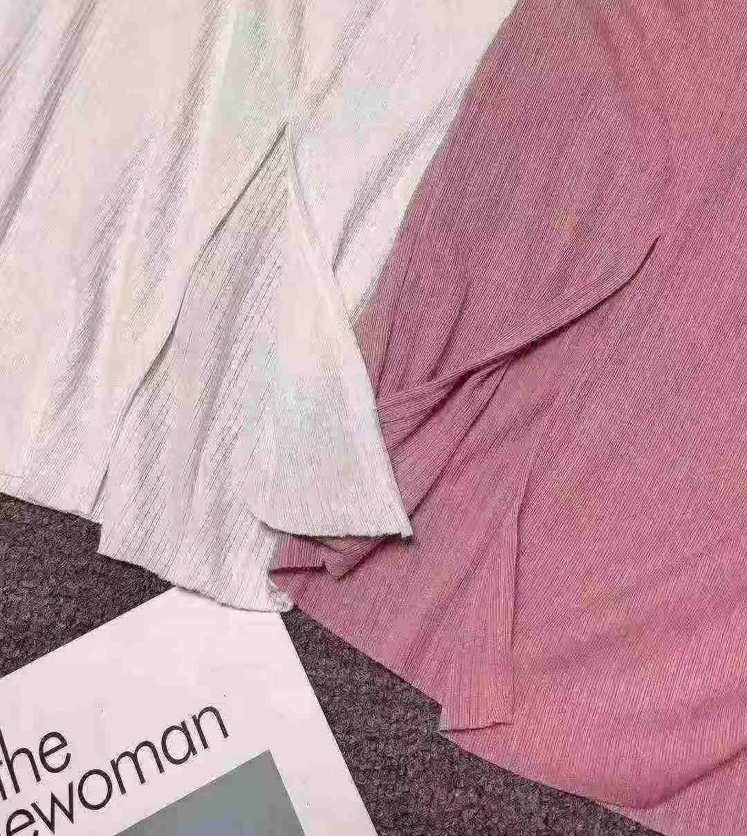 252 Pièces T-shirts à manches courtes côtelés en soie glacée - Image 9