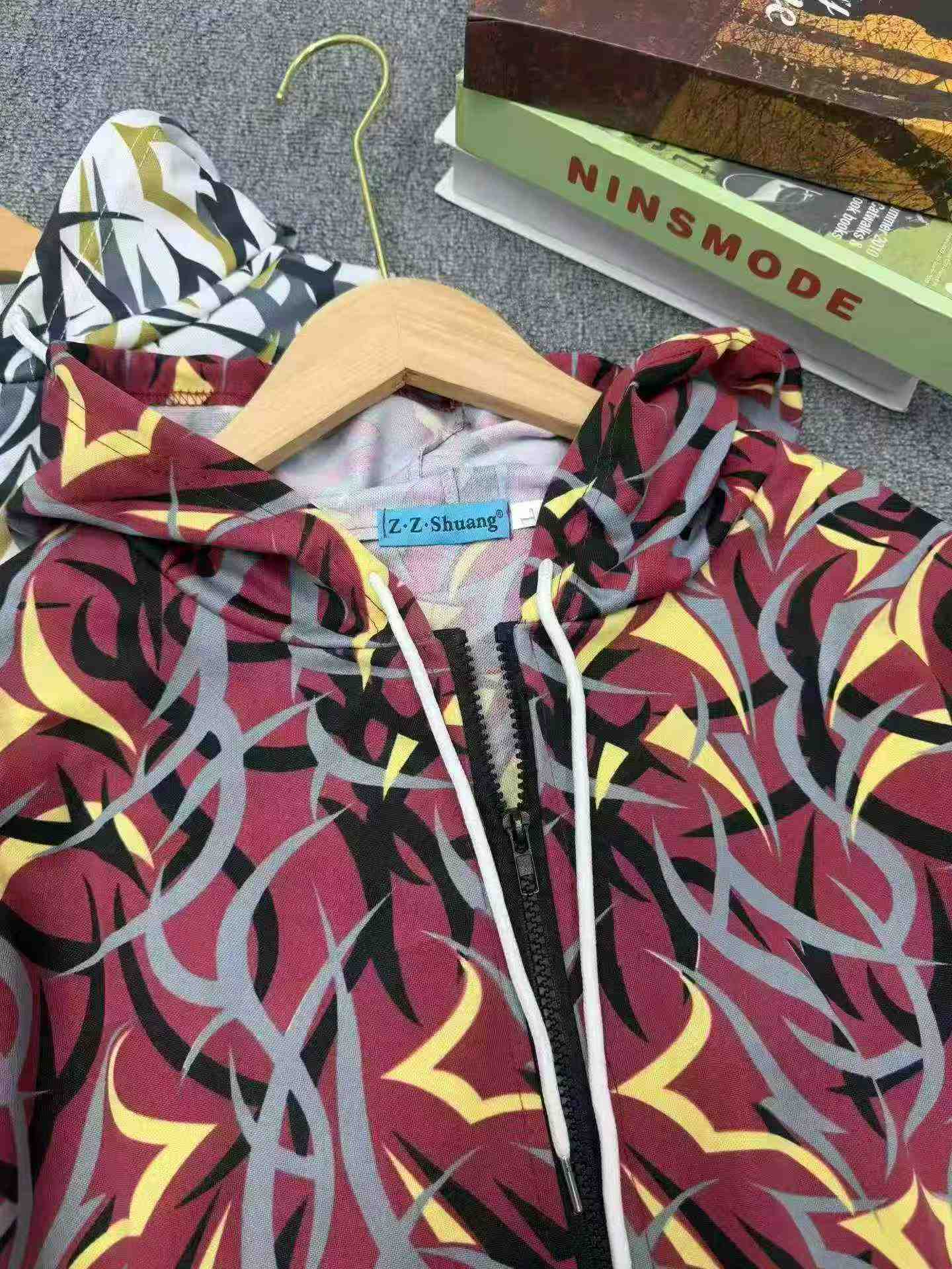 Spring Autumn Thorn Print Couple Hooded Zip Jacket 757pcs Size M-3XL - Image 9