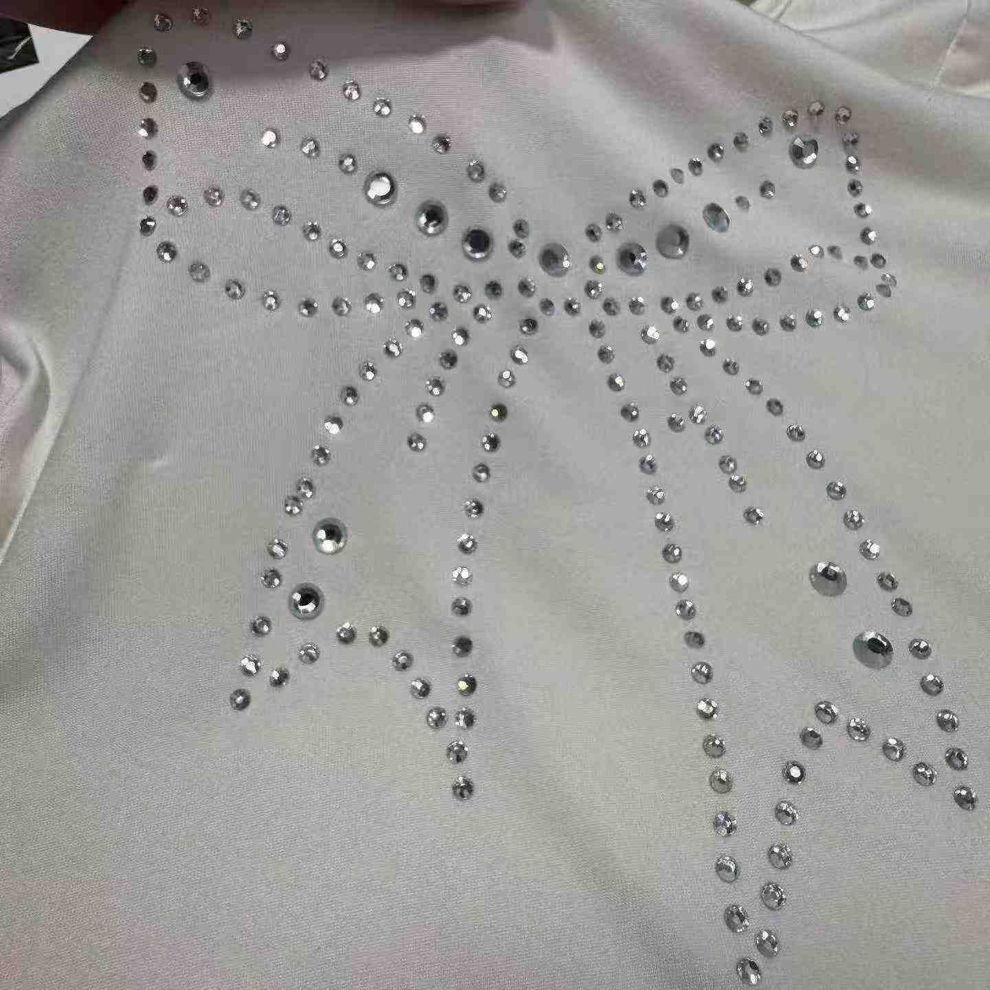 Vipande 5000 vya T-shati ya mikono mirefu ya watoto wachanga kwa majira ya masika na vuli yenye upinde wa rhinestone - Image 9