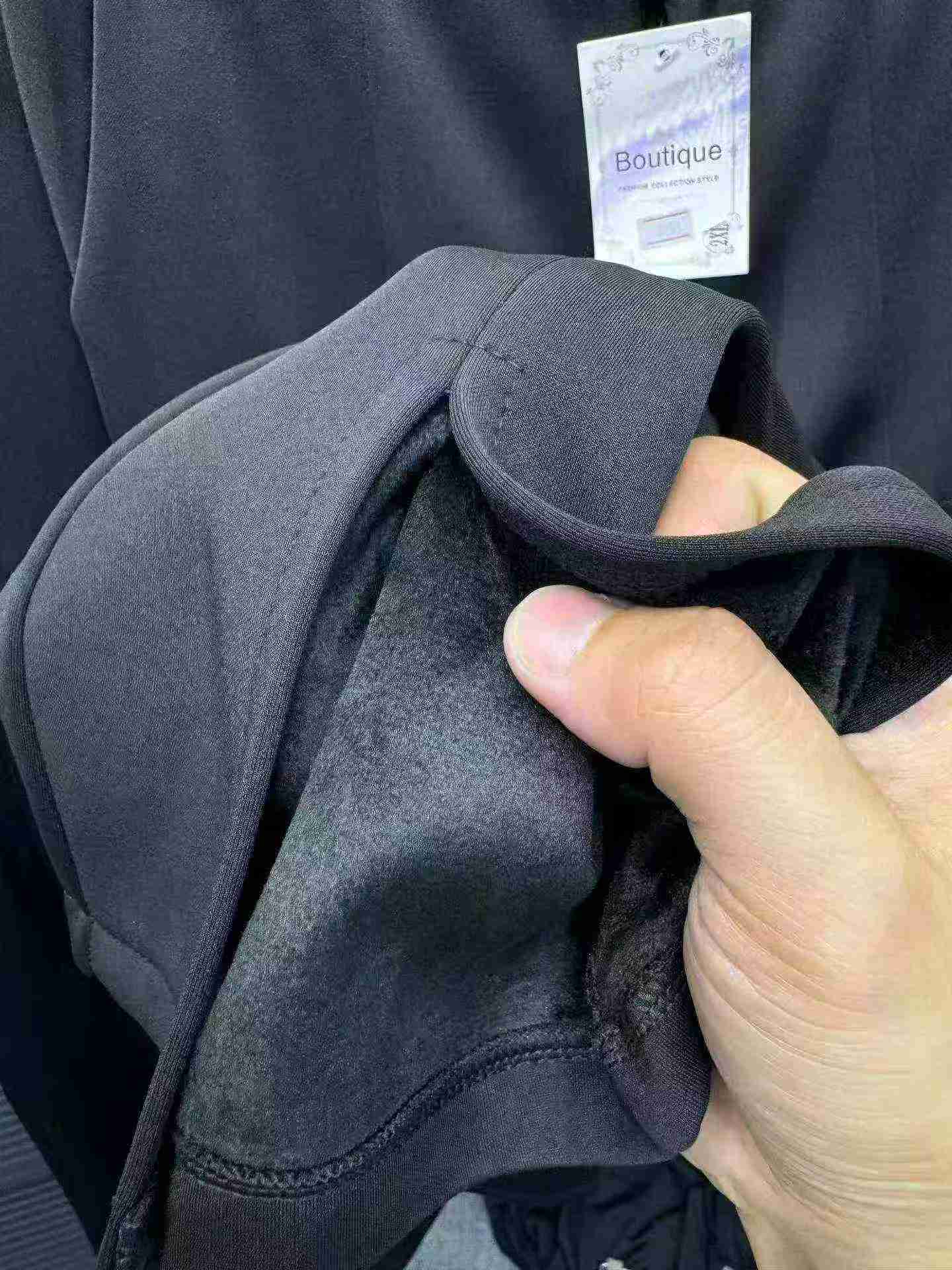 Cerca de 400 peças de calças femininas de fleece, casuais e de vestir - Image 8