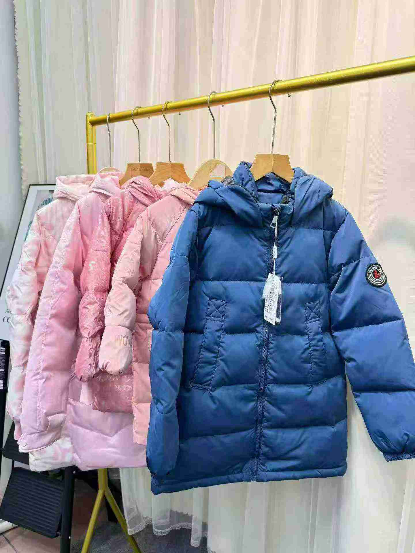Total de 7046 piezas, 6 estilos, chaquetas de plumón gruesas de longitud media para niños, tallas 120-160 - Image 4