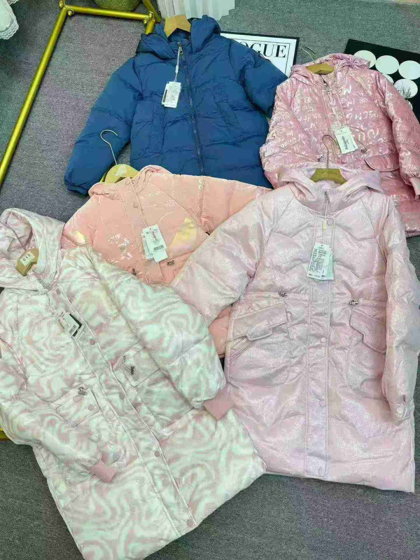 Total de 7046 piezas, 6 estilos, chaquetas de plumón gruesas de longitud media para niños, tallas 120-160 - Image 7