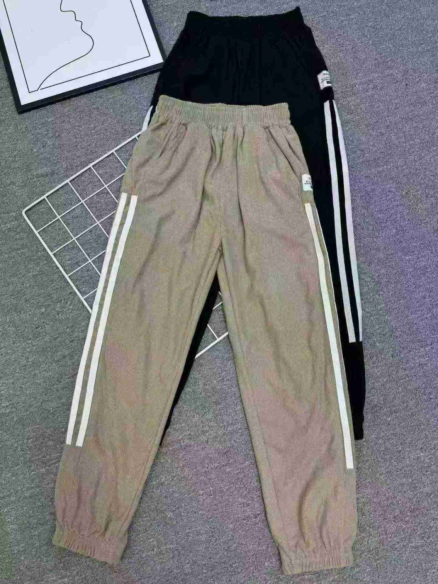 871 pièces de pantalons de jogging décontractés en velours côtelé pour garçons, adaptés au printemps et à l'automne - Image 2