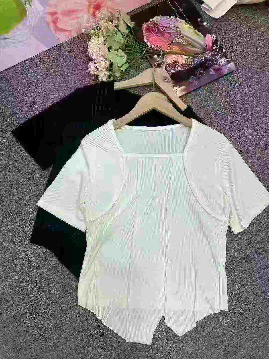 2025 Summer Women's Ice Silk Rib Square Neck Slim Cropped Short Sleeve T-shirt, About 1000 Pieces - Image 4