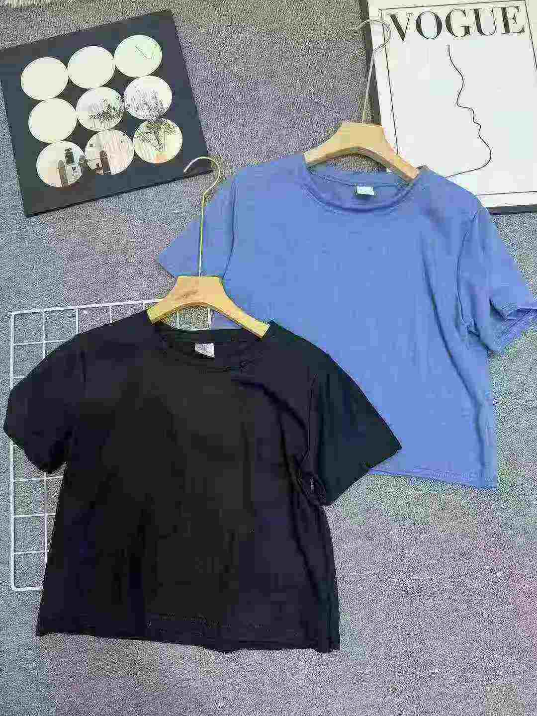 662 Pieces Solid Cropped Short Sleeve T-shirts For Women - Image 4