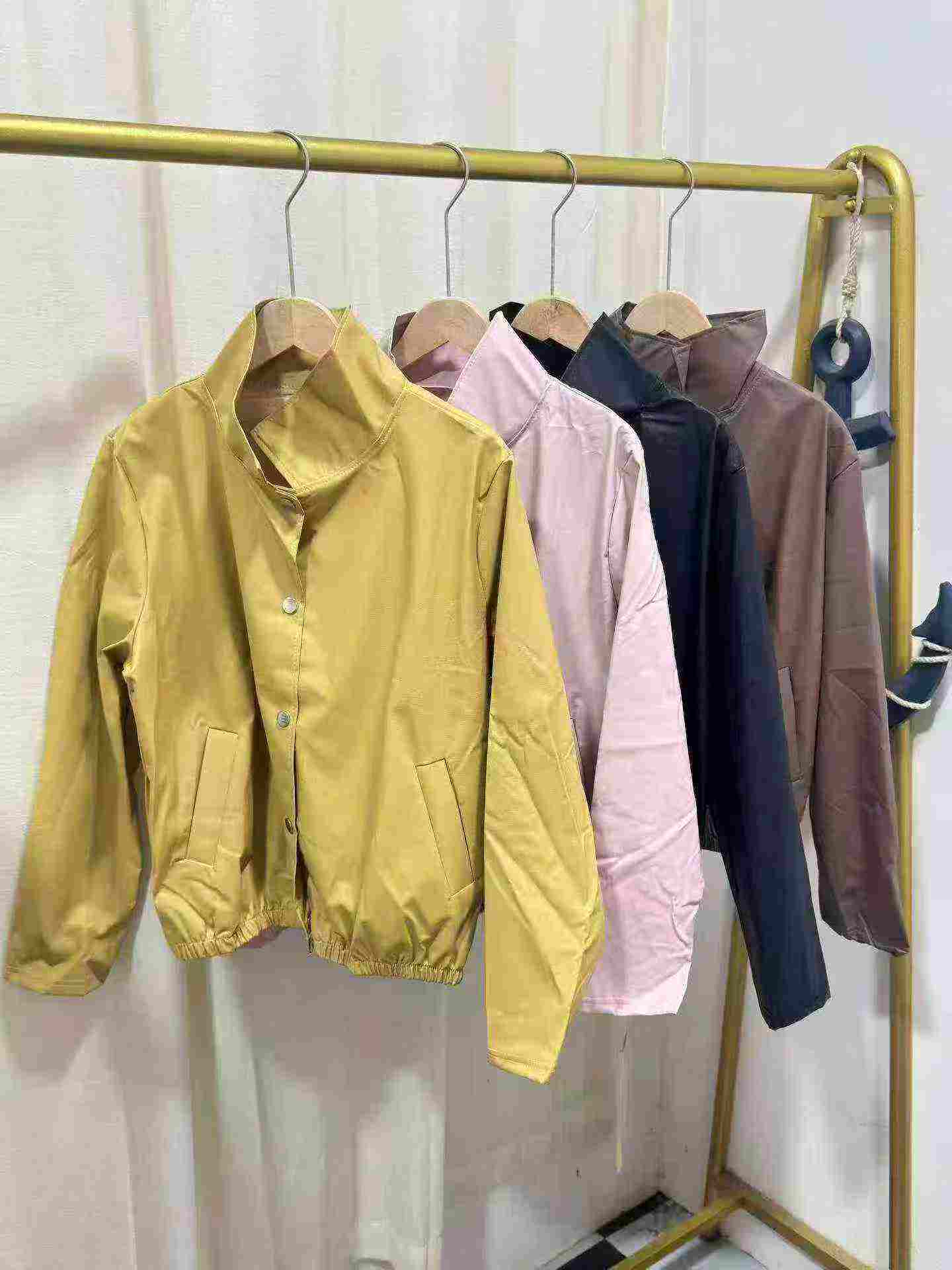 Sweet Petite Women's Leather Cropped Workwear Jacket 706 Pieces - Image 2
